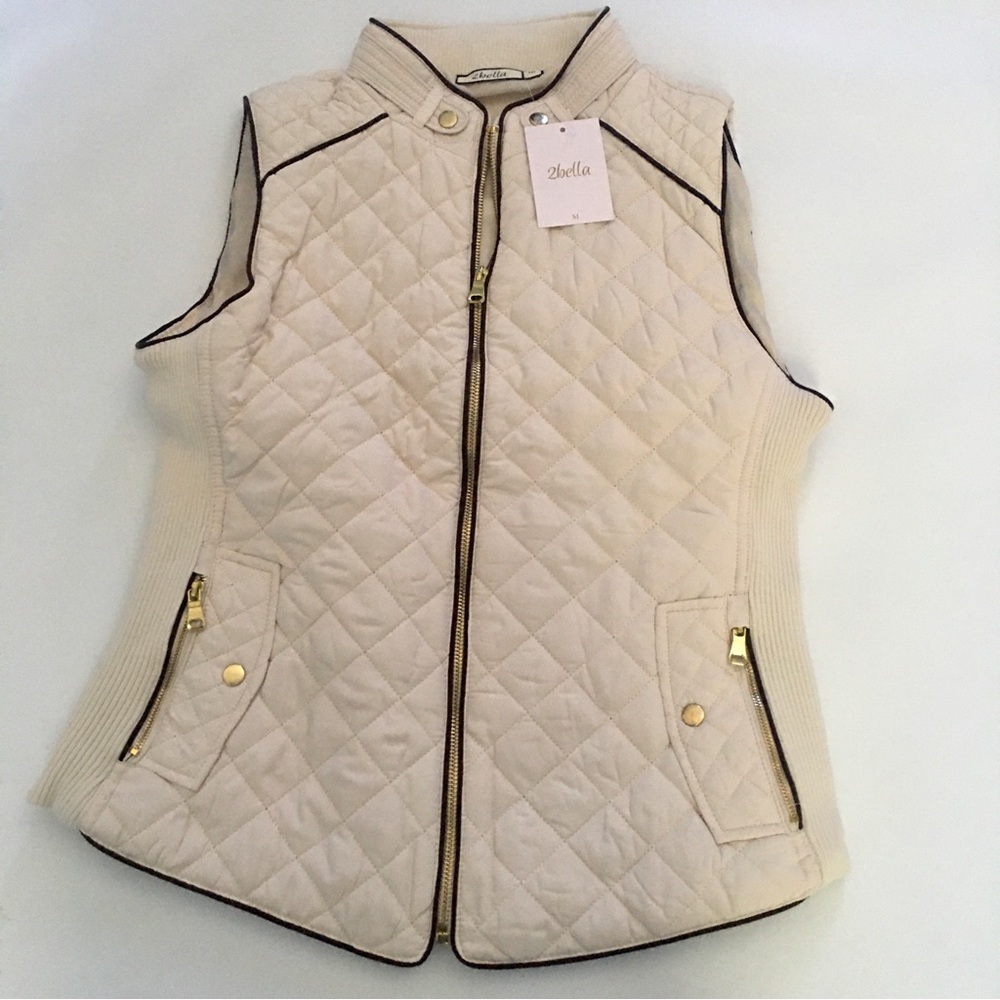 NWT-2BELLA QUILTED VEST